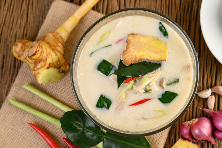 Galangal là gì? Tác dụng của củ riềng mà Bạn cần biết | iCHARM